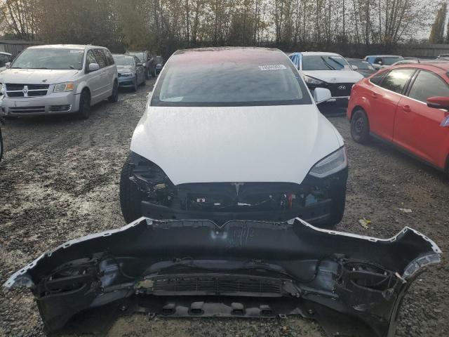 Photo 4 VIN: 5YJXCAE21GF028777 - TESLA MODEL X 