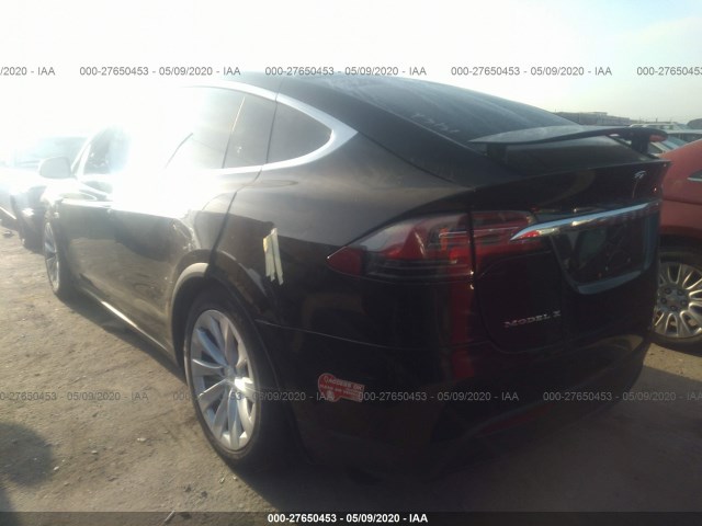 Photo 2 VIN: 5YJXCAE21HF054040 - TESLA MODEL X 