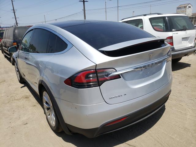 Photo 2 VIN: 5YJXCAE21HF064695 - TESLA MODEL X 