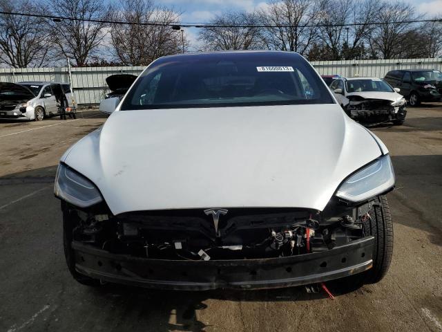 Photo 4 VIN: 5YJXCAE21JF118793 - TESLA MODEL X 