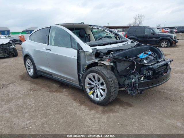 Photo 0 VIN: 5YJXCAE22GF002558 - TESLA MODEL X 