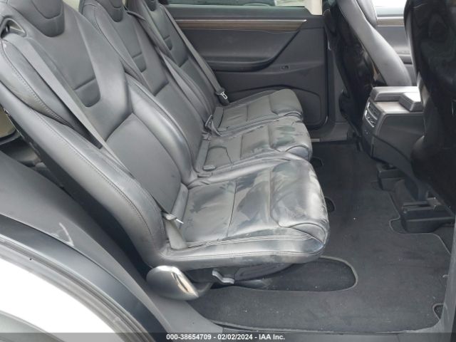 Photo 7 VIN: 5YJXCAE22GF002558 - TESLA MODEL X 