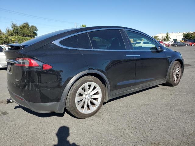 Photo 2 VIN: 5YJXCAE22JF136736 - TESLA MODEL X 