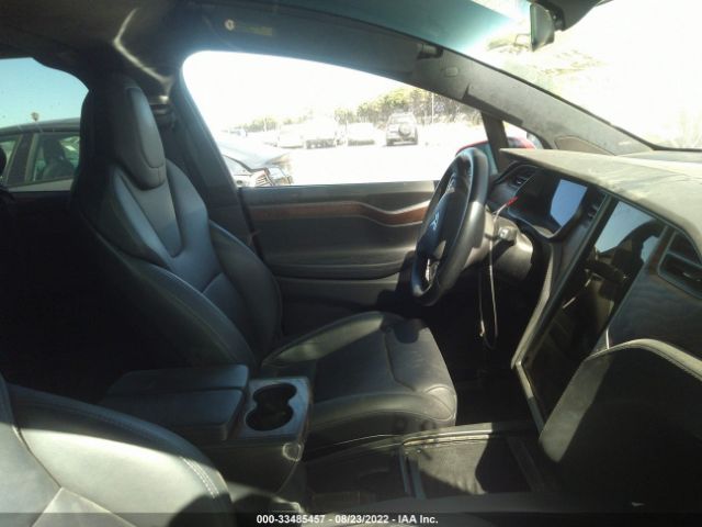 Photo 4 VIN: 5YJXCAE22JF138535 - TESLA MODEL X 