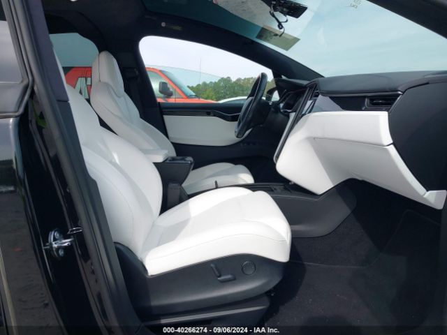 Photo 4 VIN: 5YJXCAE22KF184495 - TESLA MODEL X 