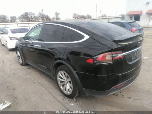 Photo 2 VIN: 5YJXCAE22KF199918 - TESLA MODEL X 