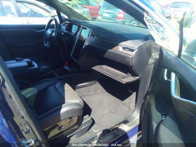 Photo 4 VIN: 5YJXCAE23GF005288 - TESLA MODEL X 