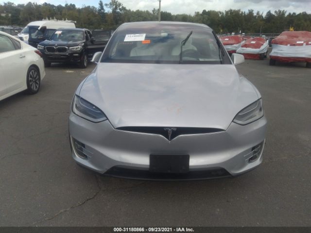 Photo 5 VIN: 5YJXCAE23GF015254 - TESLA MODEL X 