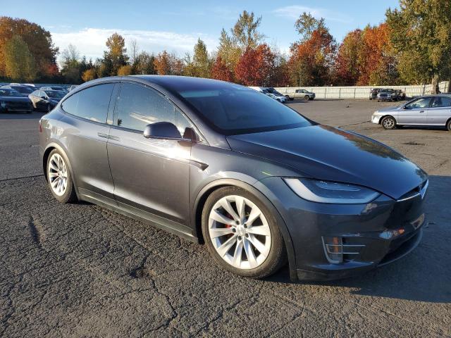 Photo 3 VIN: 5YJXCAE23GF031244 - TESLA MODEL X 