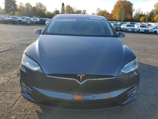 Photo 4 VIN: 5YJXCAE23GF031244 - TESLA MODEL X 