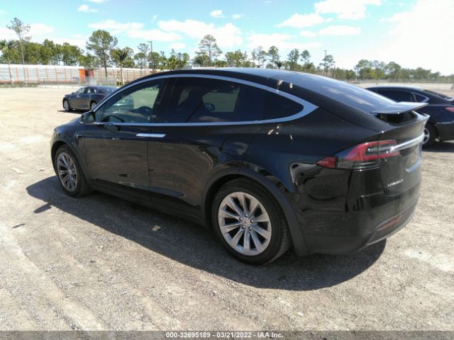 Photo 2 VIN: 5YJXCAE23JF102515 - TESLA MODEL X 