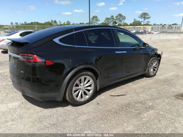 Photo 3 VIN: 5YJXCAE23JF102515 - TESLA MODEL X 