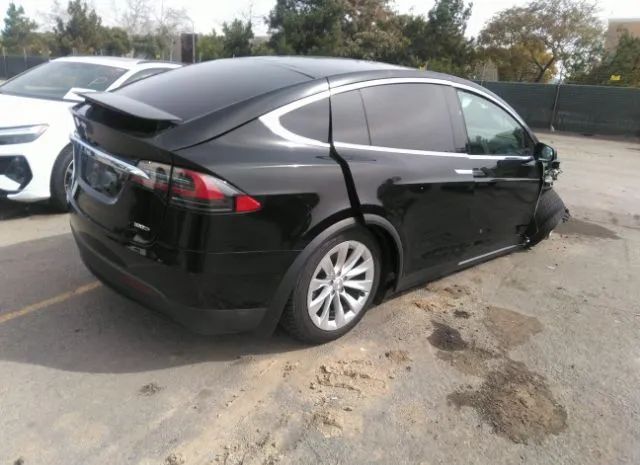 Photo 3 VIN: 5YJXCAE23JF103910 - TESLA MODEL X 