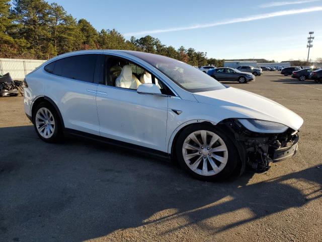 Photo 3 VIN: 5YJXCAE23JF114003 - TESLA MODEL X 