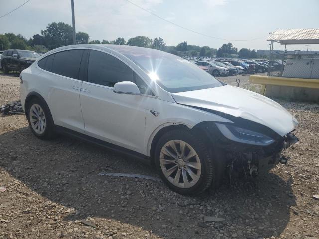 Photo 3 VIN: 5YJXCAE23JF121274 - TESLA MODEL X 