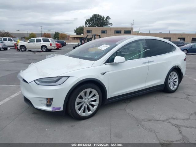 Photo 1 VIN: 5YJXCAE23JF138155 - TESLA MODEL X 