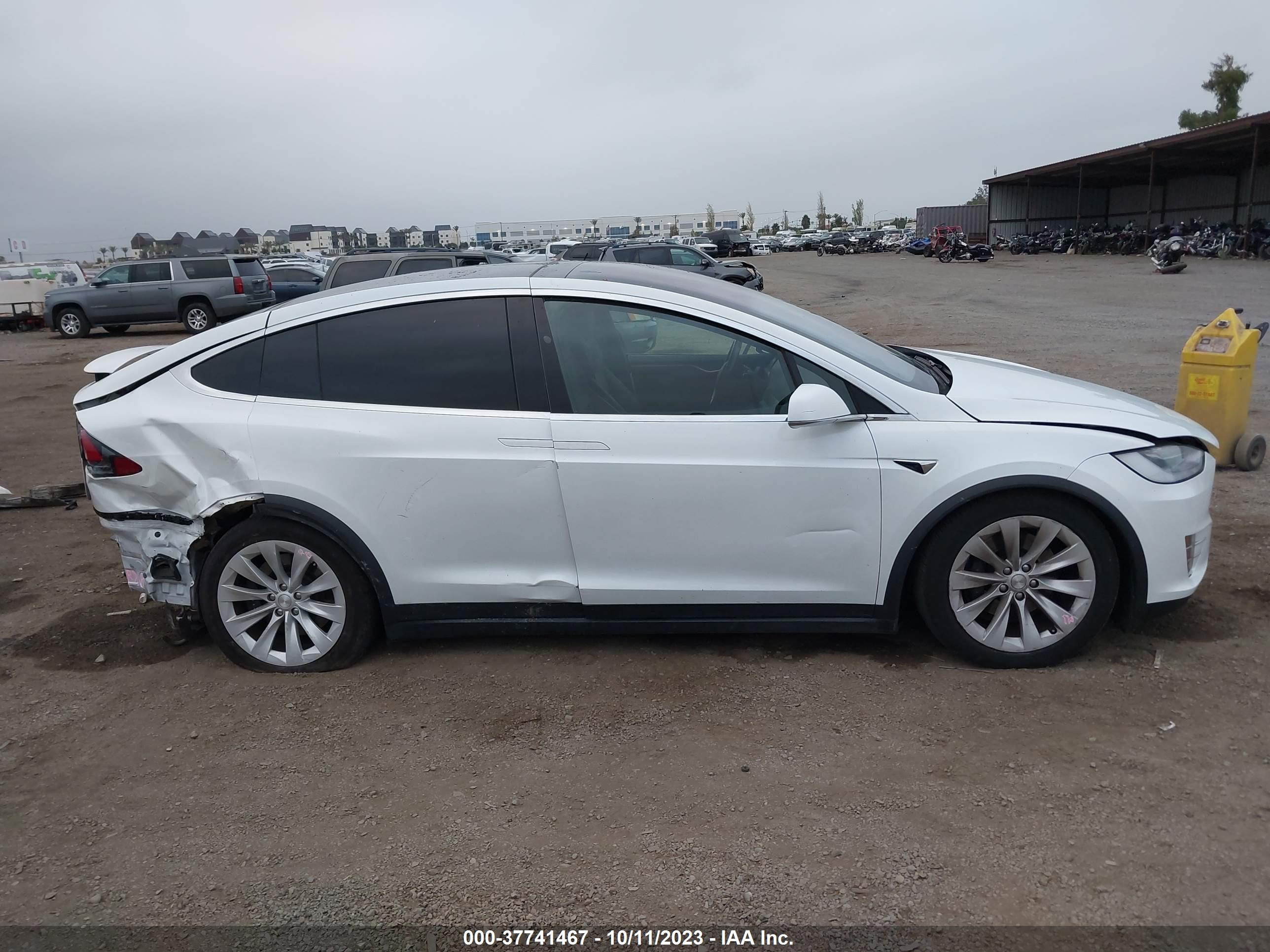 Photo 12 VIN: 5YJXCAE23LF249940 - TESLA MODEL X 