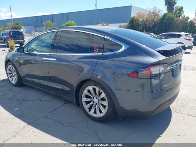 Photo 2 VIN: 5YJXCAE24GF001525 - TESLA MODEL X 