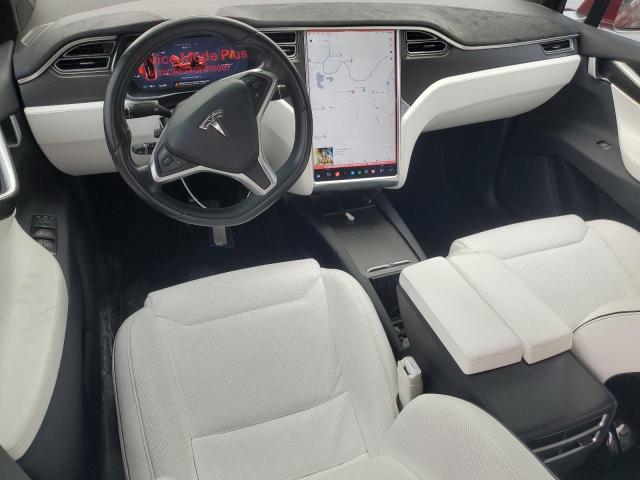 Photo 7 VIN: 5YJXCAE24GF015067 - TESLA MODEL X 