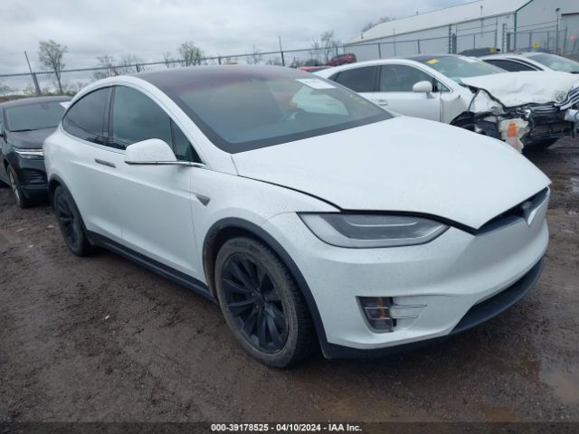 Photo 0 VIN: 5YJXCAE24GF017949 - TESLA MODEL X 