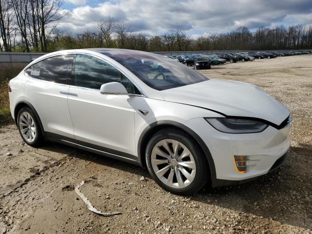 Photo 3 VIN: 5YJXCAE24HF076677 - TESLA MODEL X 