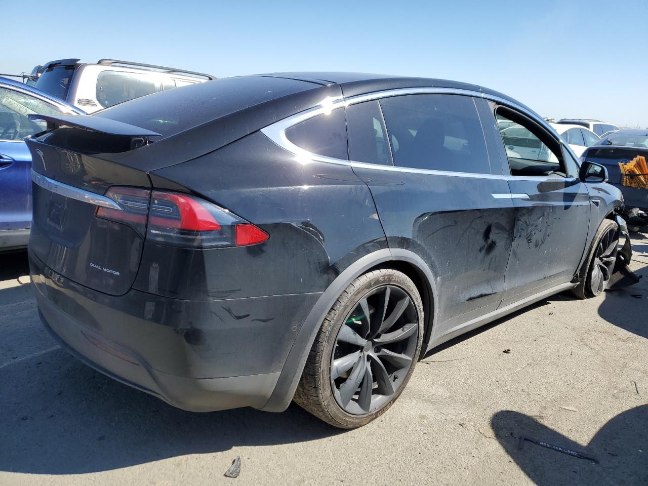 Photo 2 VIN: 5YJXCAE24LF262597 - TESLA MODEL X 