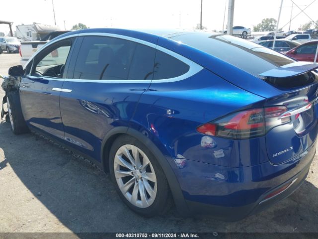 Photo 2 VIN: 5YJXCAE25GF001548 - TESLA MODEL X 