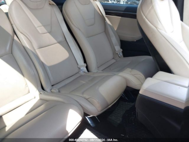 Photo 7 VIN: 5YJXCAE25GF001548 - TESLA MODEL X 