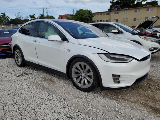 Photo 3 VIN: 5YJXCAE25GF007351 - TESLA MODEL X 