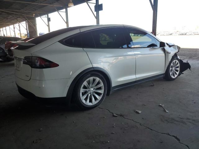 Photo 2 VIN: 5YJXCAE26GF001588 - TESLA MODEL X 