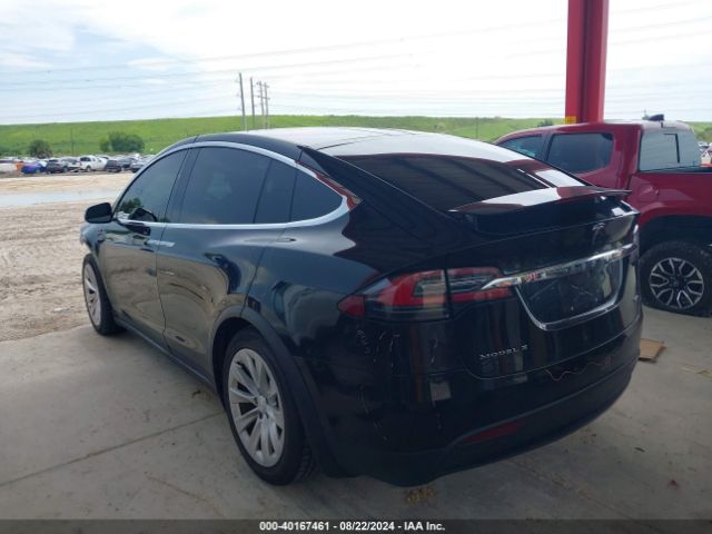 Photo 2 VIN: 5YJXCAE26HF072825 - TESLA MODEL X 