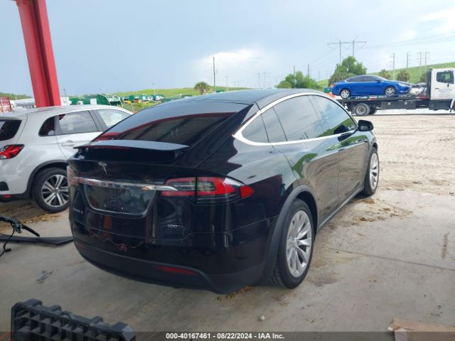 Photo 3 VIN: 5YJXCAE26HF072825 - TESLA MODEL X 