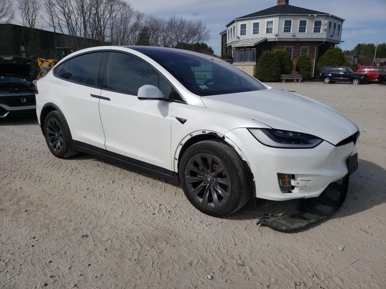 Photo 3 VIN: 5YJXCAE26JF112858 - TESLA MODEL X 