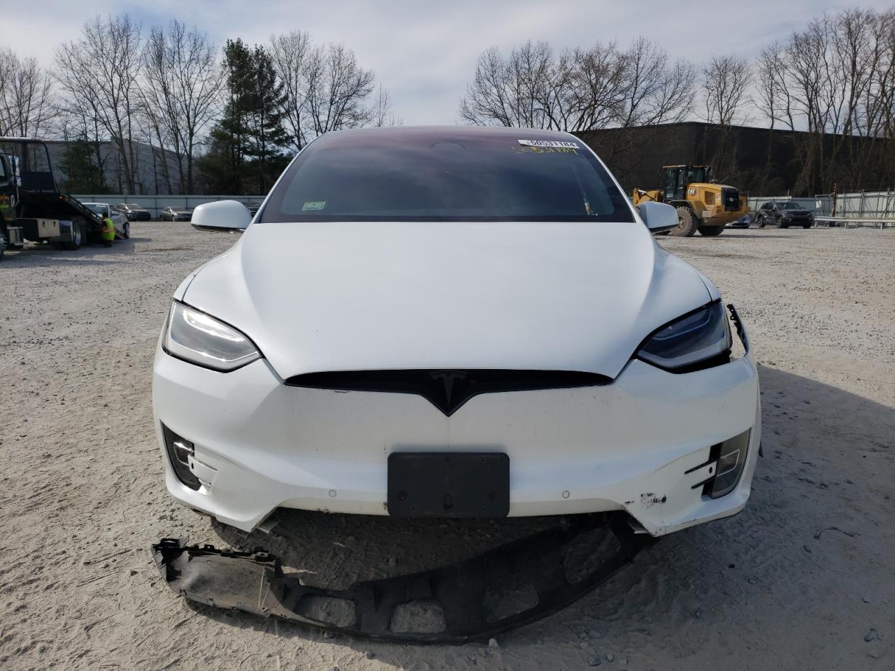 Photo 4 VIN: 5YJXCAE26JF112858 - TESLA MODEL X 