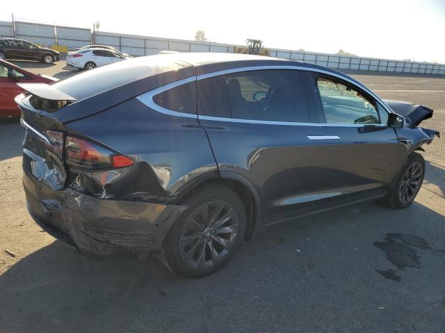 Photo 2 VIN: 5YJXCAE26JF132477 - TESLA MODEL X 