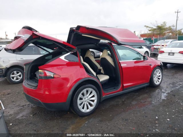 Photo 3 VIN: 5YJXCAE26LF228838 - TESLA MODEL X 