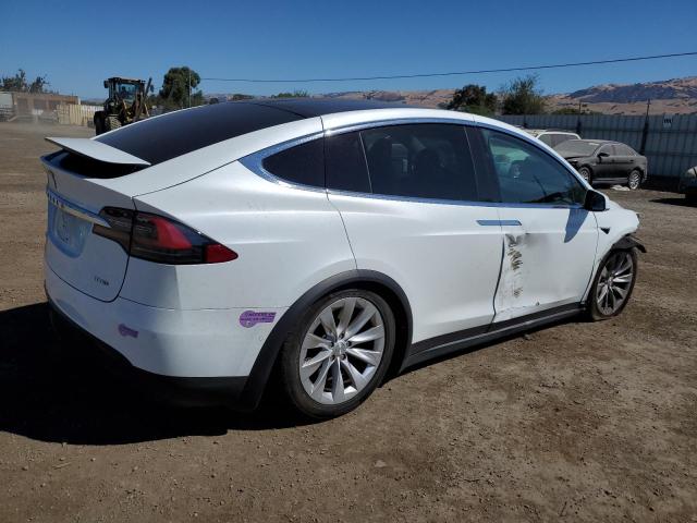 Photo 2 VIN: 5YJXCAE27JF141043 - TESLA MODEL X 