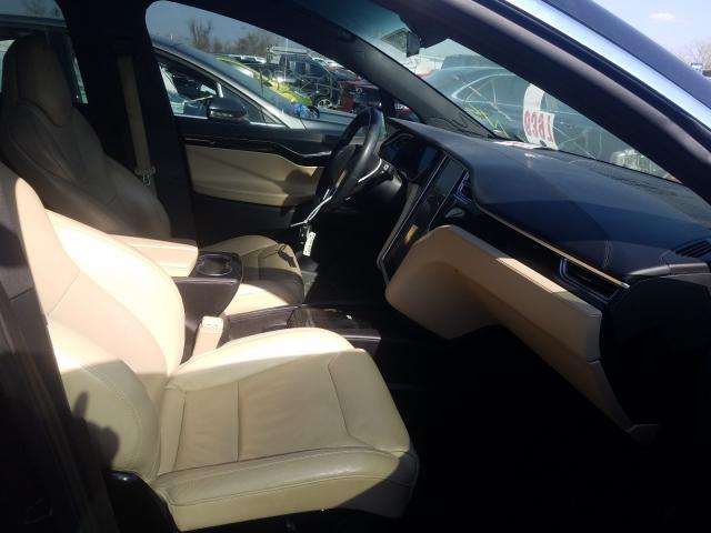 Photo 4 VIN: 5YJXCAE28GF015976 - TESLA MODEL X 