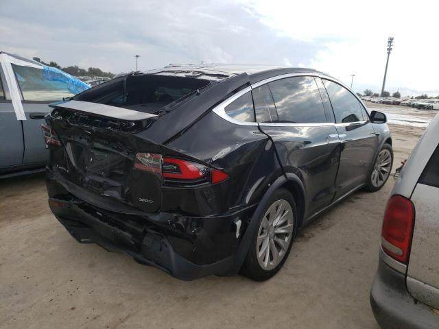 Photo 3 VIN: 5YJXCAE28JF103448 - TESLA MODEL X 