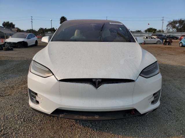 Photo 4 VIN: 5YJXCAE28JF112697 - TESLA MODEL X 