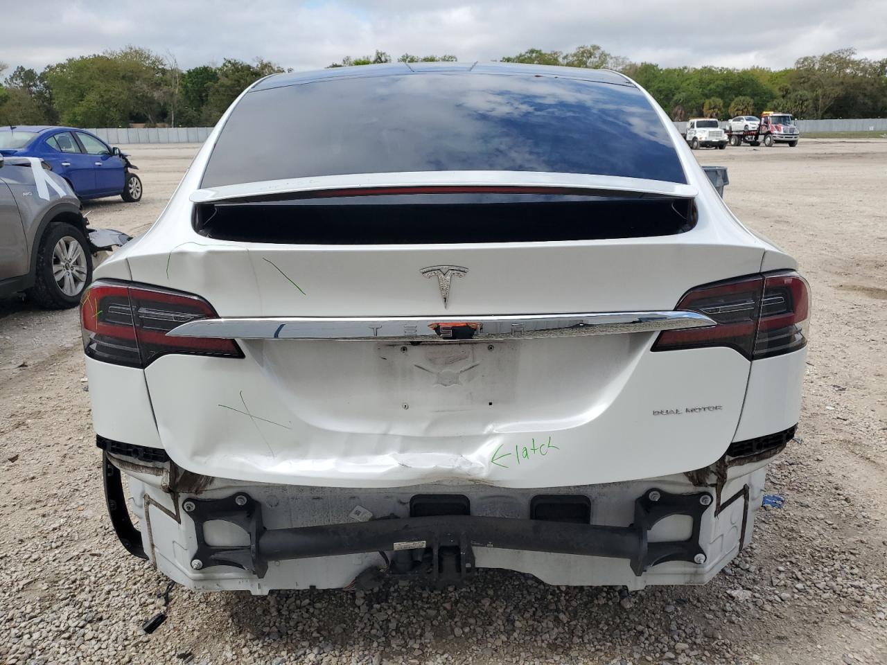 Photo 5 VIN: 5YJXCAE28KF189930 - TESLA MODEL X 