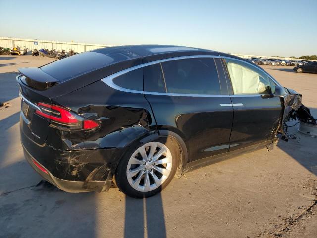 Photo 2 VIN: 5YJXCAE29KF187099 - TESLA MODEL X 