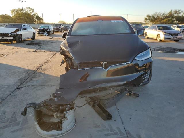 Photo 4 VIN: 5YJXCAE29KF187099 - TESLA MODEL X 