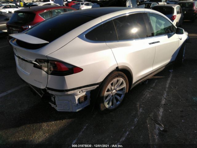 Photo 3 VIN: 5YJXCAE29LF249313 - TESLA MODEL X 