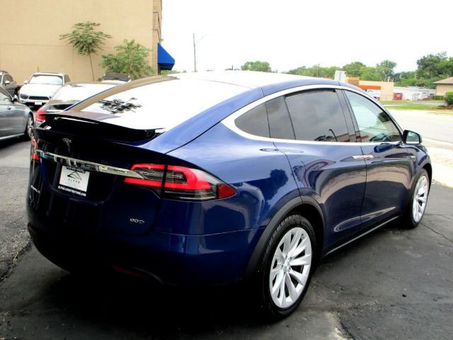 Photo 8 VIN: 5YJXCAE2XGF003781 - TESLA MODEL X 