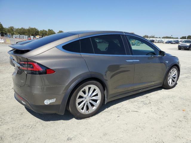 Photo 2 VIN: 5YJXCAE2XGF014490 - TESLA MODEL X 