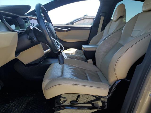 Photo 6 VIN: 5YJXCAE2XGF014490 - TESLA MODEL X 