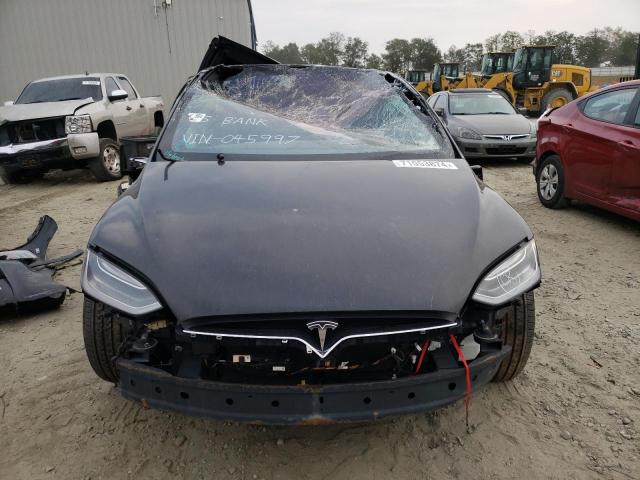 Photo 4 VIN: 5YJXCAE2XHF045997 - TESLA MODEL X 