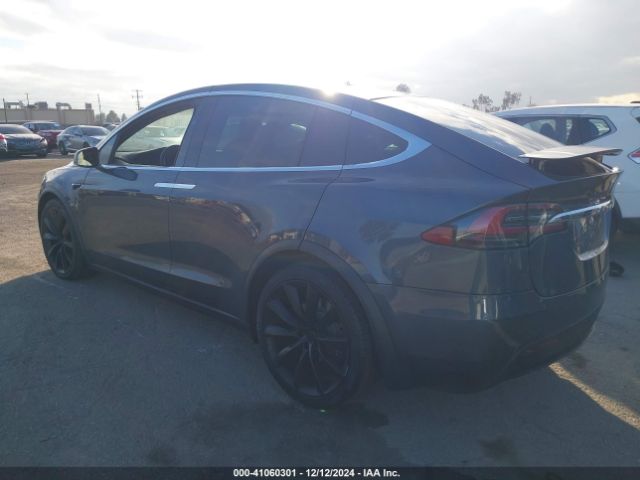 Photo 2 VIN: 5YJXCAE2XLF261762 - TESLA MODEL X 