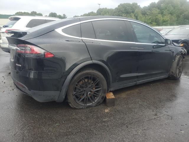 Photo 2 VIN: 5YJXCAE2XLF277265 - TESLA MODEL X 